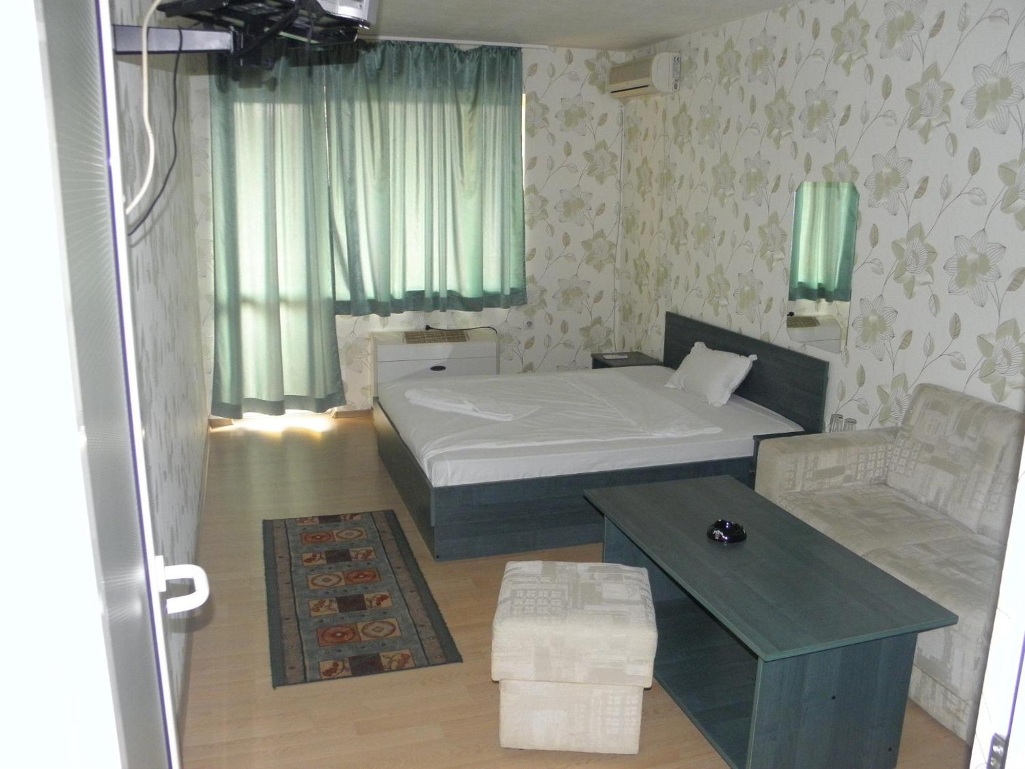 Hotel Pilevski بلاغويفغراد المظهر الخارجي الصورة